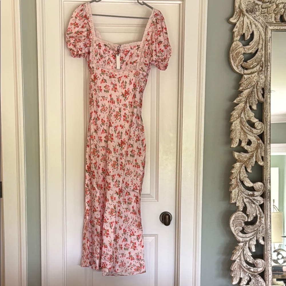 Rumored Pink Puff Sleeve Sweetheart Midi Dress